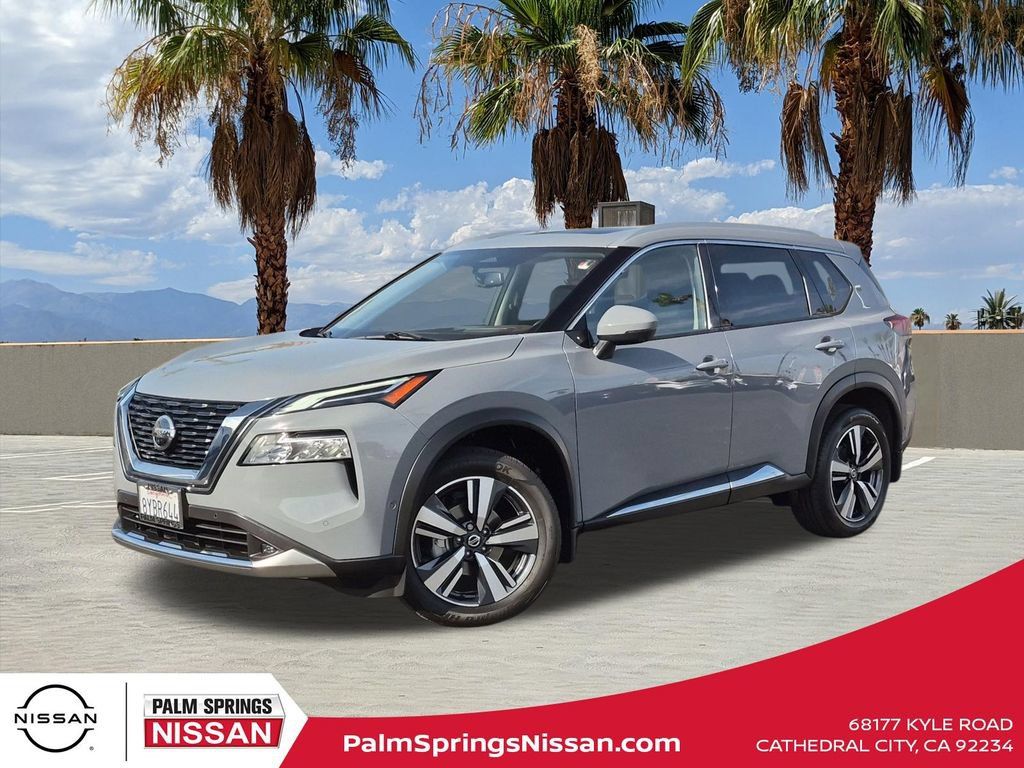 Used 2021 Nissan Rogue Platinum FWD image 1