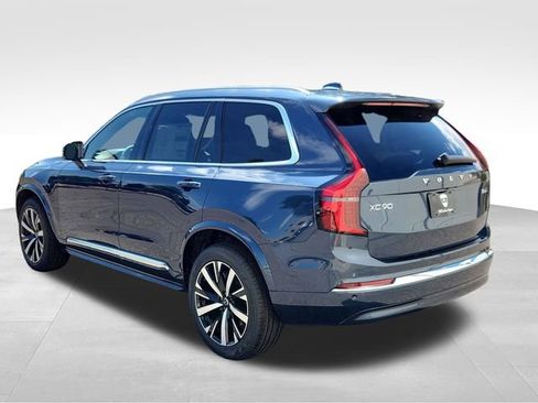 Certified 2026 Volvo XC90 B6 Core w/ Protection Package image 5