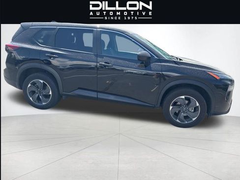 Used 2024 Nissan Rogue SV AWD/4WD image 15