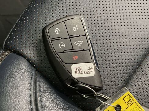 Used 2023 Chevrolet Silverado 1500 High Country w/ Technology Package image 27