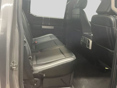 Used 2021 Ford F250 Lariat w/ Chrome Package image 17