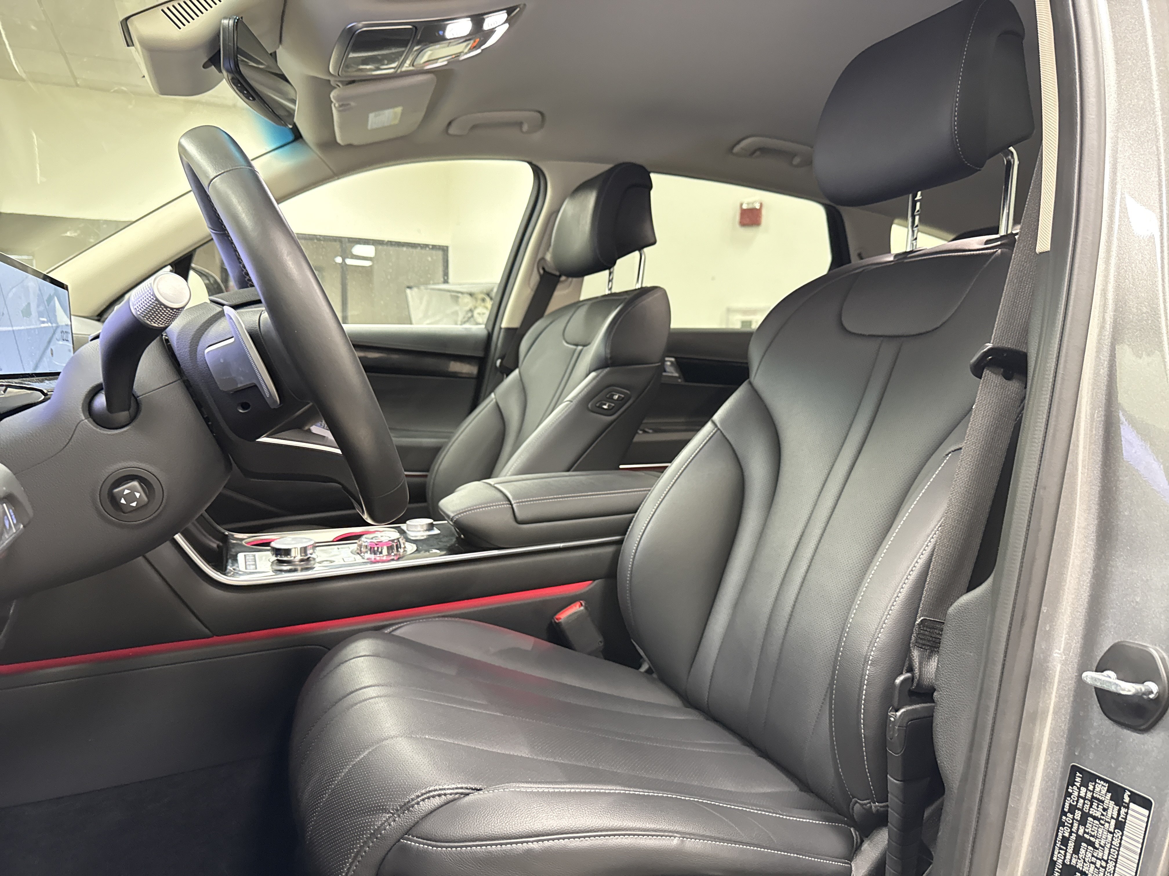 Used 2026 Genesis GV80 2.5T AWD/4WD image 13