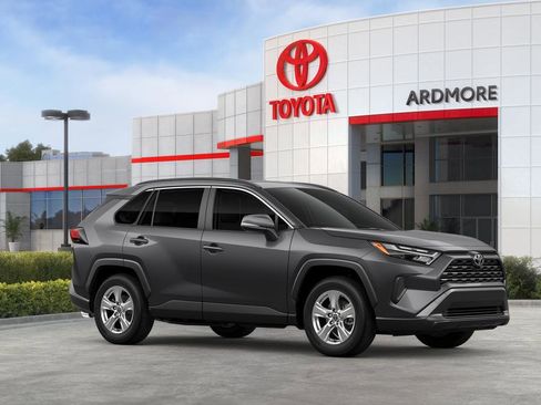 New 2025 Toyota RAV4 XLE image 14