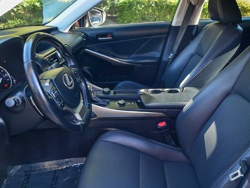 Used 2017 Lexus IS 200t image 23