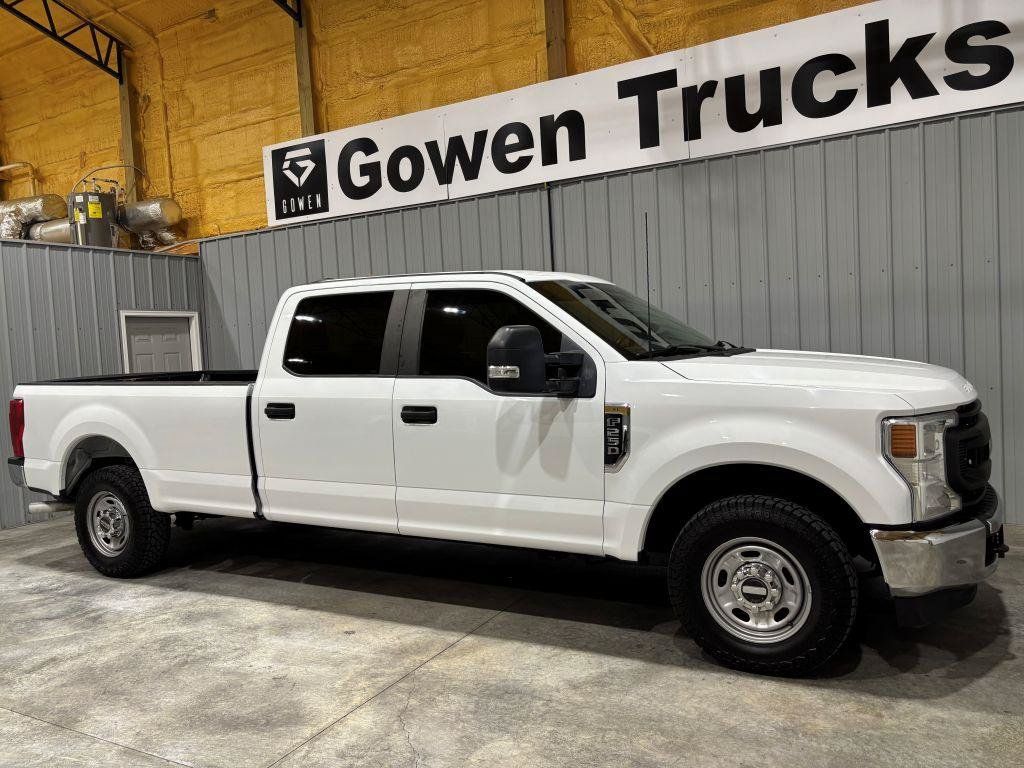 Used 2022 Ford F250 XL w/ Power Equipment Group RWD image 3