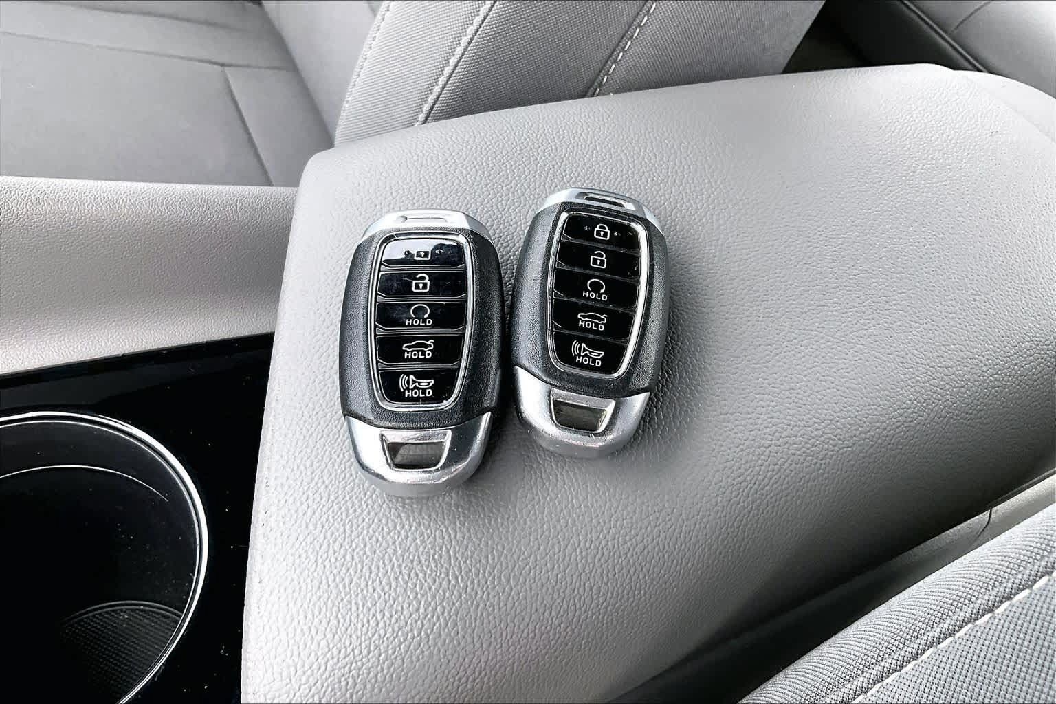 Used 2023 Hyundai Elantra SEL w/ Convenience Package FWD image 14