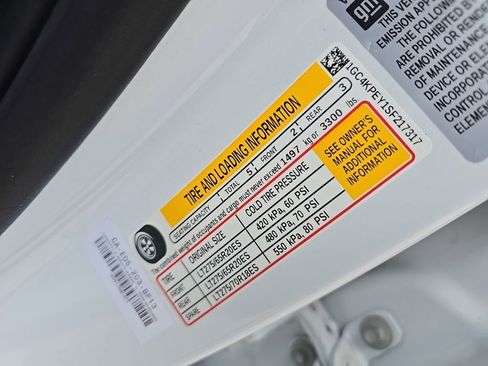 Used 2025 Chevrolet Silverado 2500 LTZ w/ LTZ Plus Package image 12