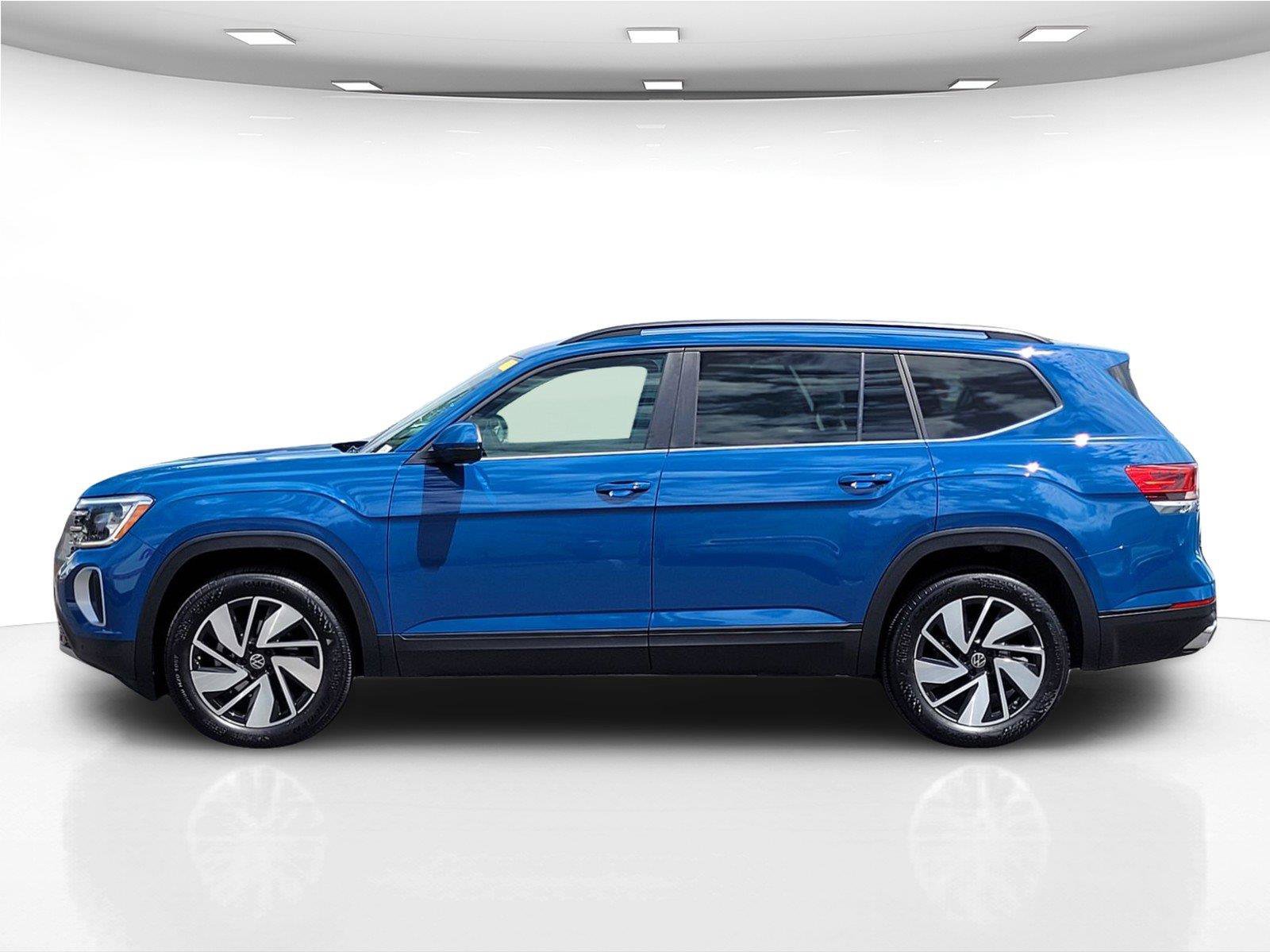 Certified 2025 Volkswagen Atlas SE AWD/4WD image 9