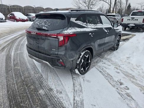 Certified 2024 Kia Seltos EX image 4