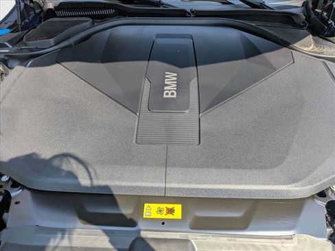 Used 2026 BMW i5 eDrive40 w/ M Sport Package image 18