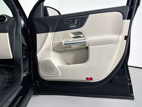 Certified 2026 Mercedes-Benz GLA 250 image 25