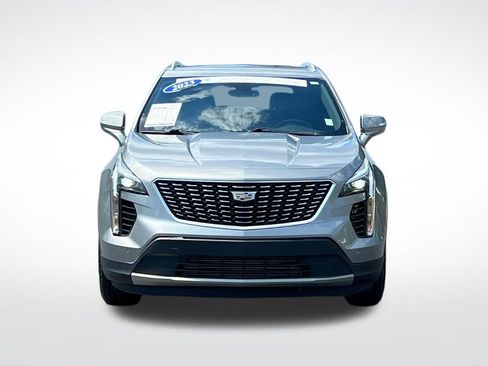 Used 2023 Cadillac XT4 Premium Luxury FWD image 2