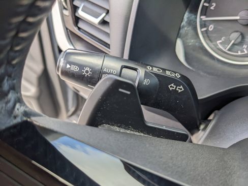 Used 2021 Nissan Rogue SL FWD image 29