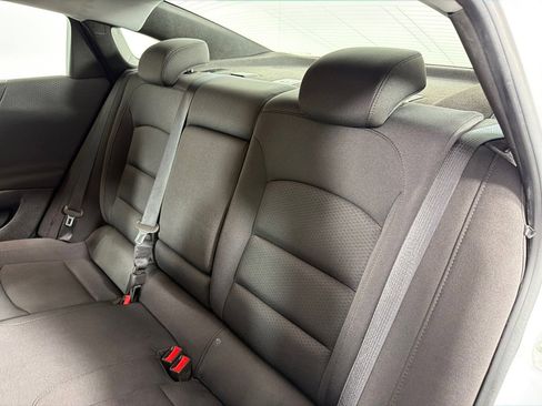 Used 2019 Chevrolet Malibu LT FWD image 18