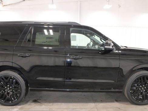 New 2026 Ford Expedition Platinum w/ Stealth Performance Package AWD/4WD image 10