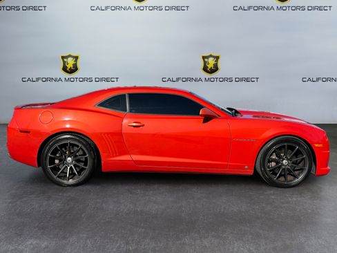 Used 2010 Chevrolet Camaro SS w/ RS Package RWD image 6