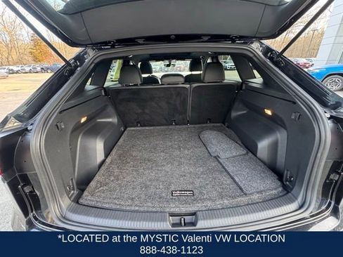 Used 2022 Volkswagen Atlas Cross Sport SE w/ Panoramic Sunroof Package image 19