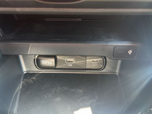 Certified 2025 Kia Soul S FWD image 21