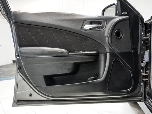 Used 2022 Dodge Charger R/T w/ Blacktop Package RWD image 18