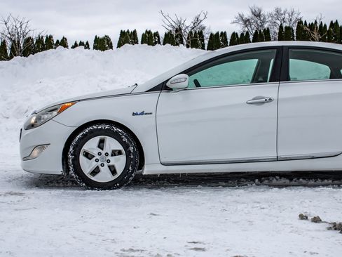 Used 2012 Hyundai Sonata Hybrid image 36