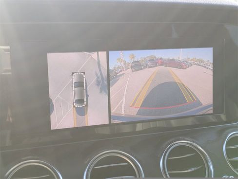 Used 2019 Mercedes-Benz E 300 4MATIC image 53