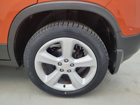 Used 2016 Chevrolet Trax LTZ w/ LPO, Protection Package AWD/4WD image 31