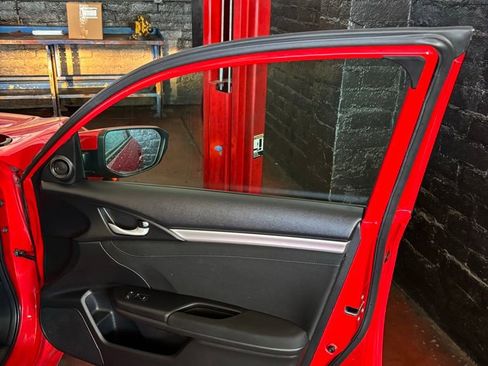 Used 2021 Honda Civic EX image 19