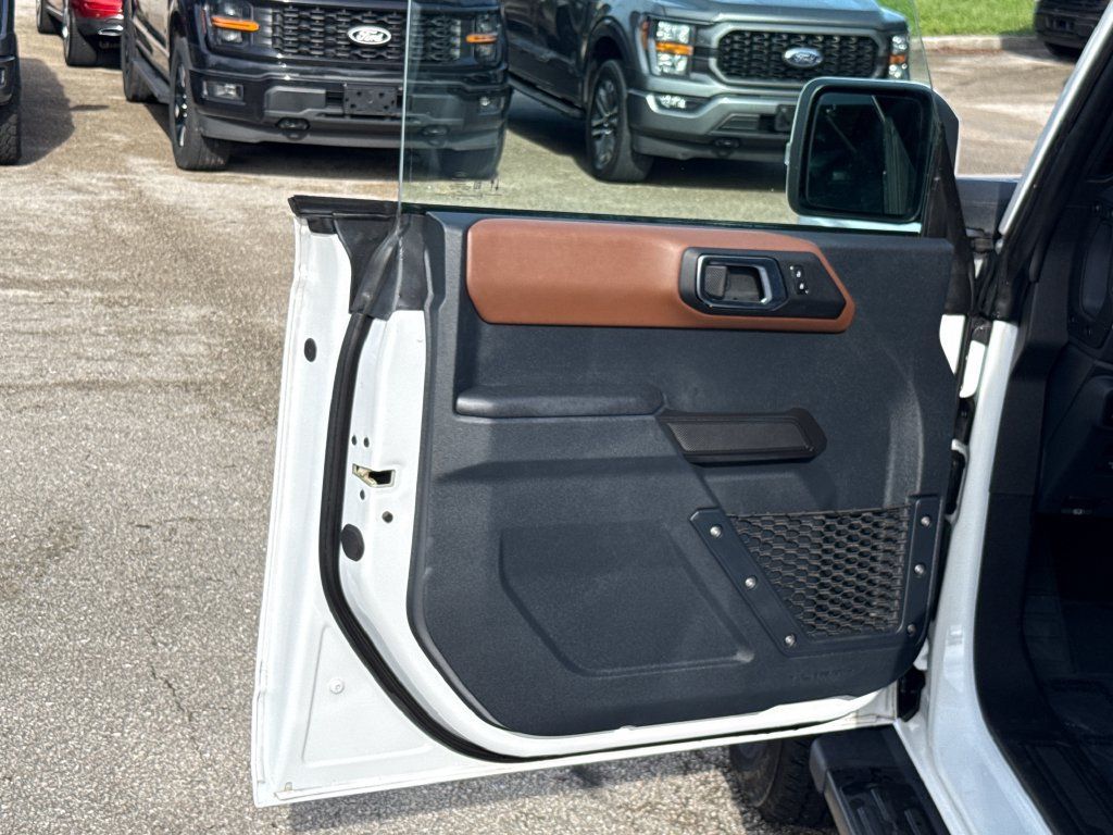 Used 2024 Ford Bronco Outer Banks AWD/4WD image 14