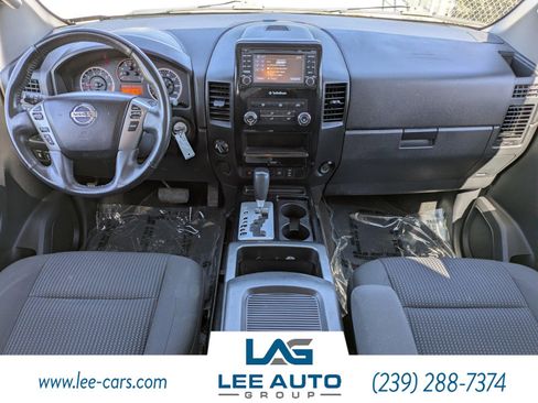 Used 2015 Nissan Titan SV w/ SV Value Truck Package image 11