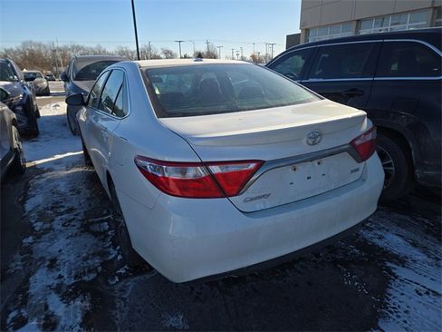 Used 2015 Toyota Camry XLE image 4