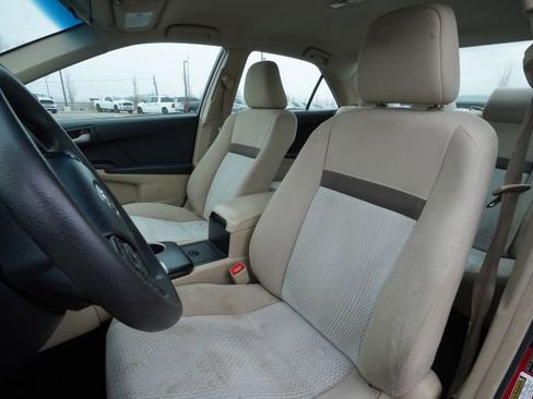 Used 2012 Toyota Camry LE image 33