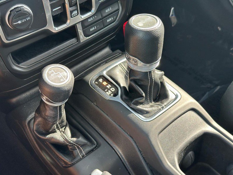 Used 2023 Jeep Wrangler Unlimited Sahara AWD/4WD image 22