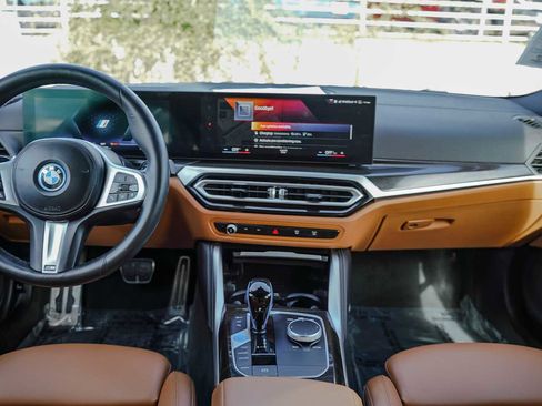 Used 2022 BMW i4 eDrive40 w/ M Sport Package image 12