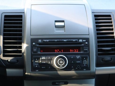 Used 2012 Nissan Sentra 2.0 SR FWD image 21