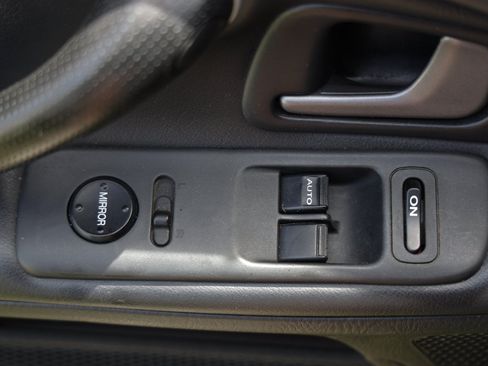 Used 2005 Honda S2000 image 35