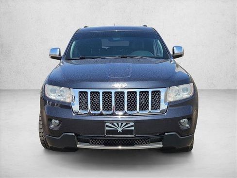 Used 2013 Jeep Grand Cherokee Overland AWD/4WD image 2