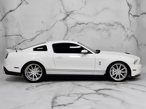 Used 2012 Ford Mustang Shelby GT500 w/ Electronics Pkg image 5