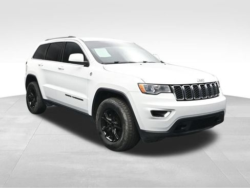 Used 2020 Jeep Grand Cherokee Laredo w/ Quick Order Package 2BN North AWD/4WD image 7