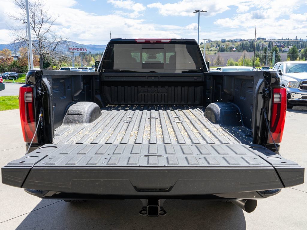 New 2026 GMC Sierra 3500 Denali w/ Denali Reserve Package AWD/4WD image 34