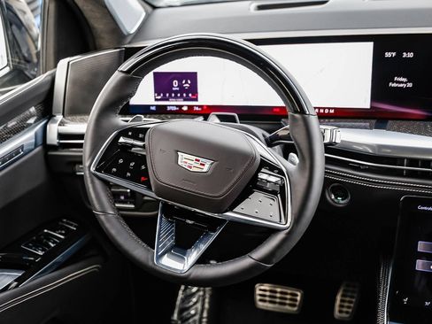 Used 2025 Cadillac Escalade V AWD/4WD image 14