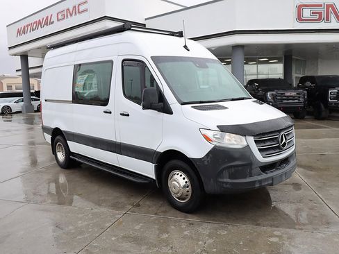 Used 2019 Mercedes-Benz Sprinter 144 Cargo image 8