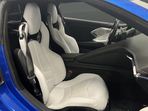 Used 2020 Chevrolet Corvette Stingray Preferred Cpe w/ 2LT Preferred Equipment Group RWD image 29