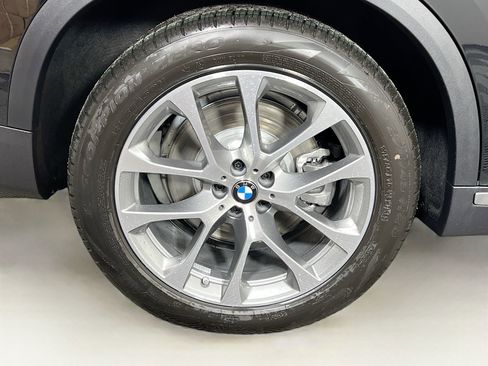 New 2026 BMW X5 xDrive50e w/ Climate Comfort Package image 35
