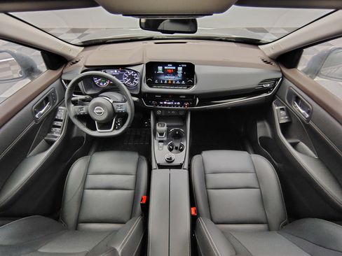 Used 2023 Nissan Rogue SL w/ SL Premium Package AWD/4WD image 2