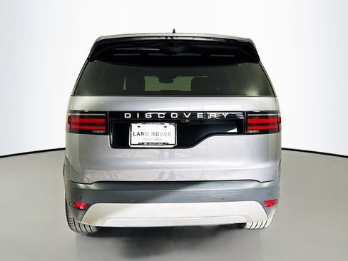 Used 2025 Land Rover Discovery S AWD/4WD image 6
