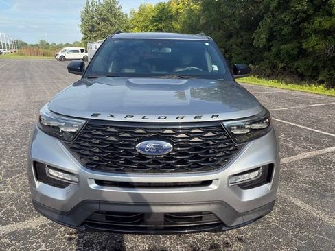 Used 2023 Ford Explorer ST-Line w/ Class IV Trailer Tow Package AWD/4WD image 6
