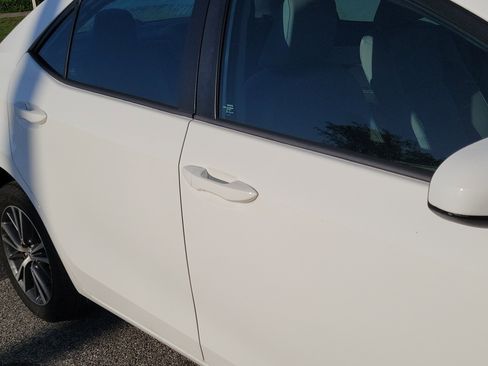 Used 2017 Toyota Corolla LE image 12