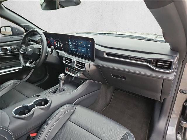 Used 2025 Ford Mustang GT Premium RWD image 21