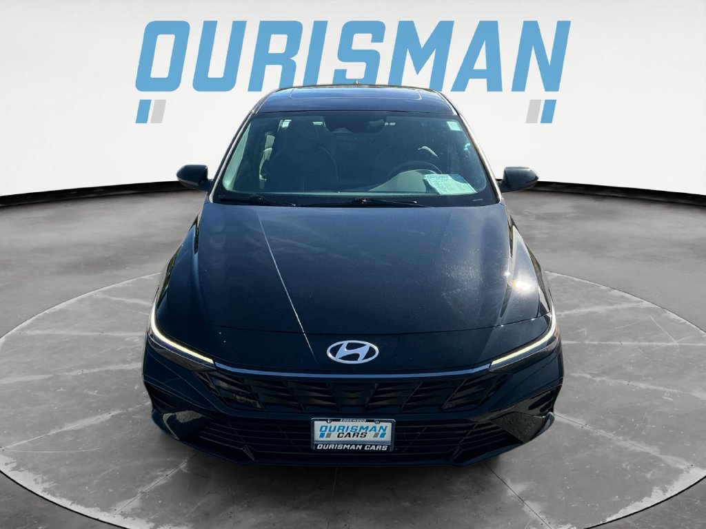 Used 2025 Hyundai Elantra SEL FWD image 9