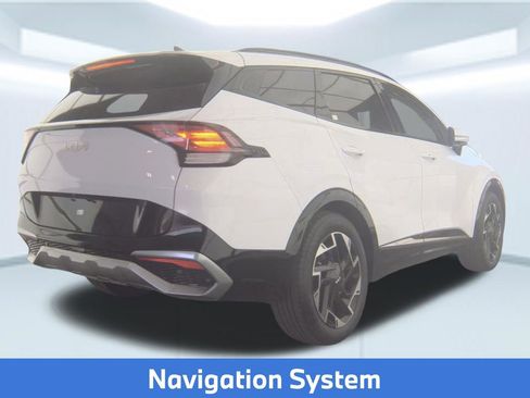 Used 2024 Kia Sportage SX FWD image 2